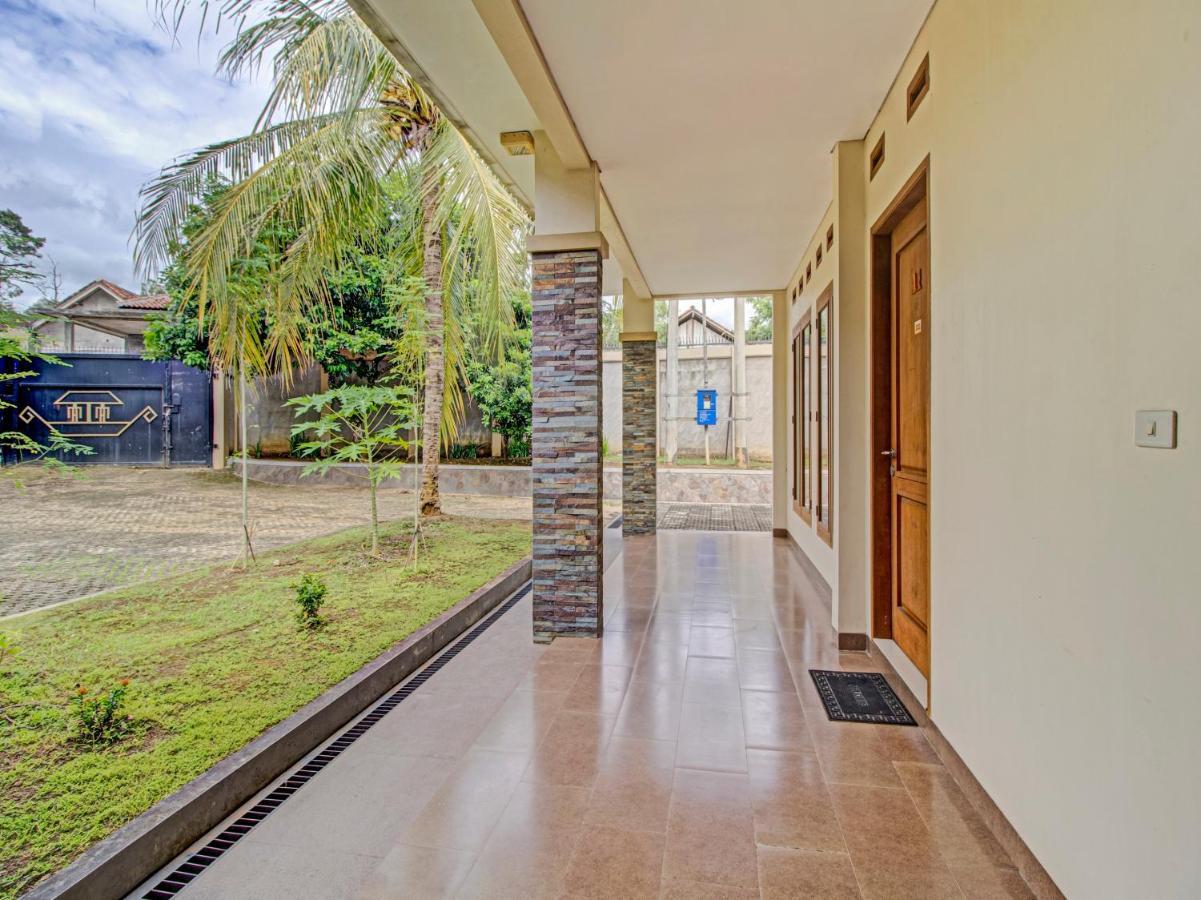 Oyo 89997 Hotel Bumi Kedaton Waterpark Bandar Lampung Exteriér fotografie